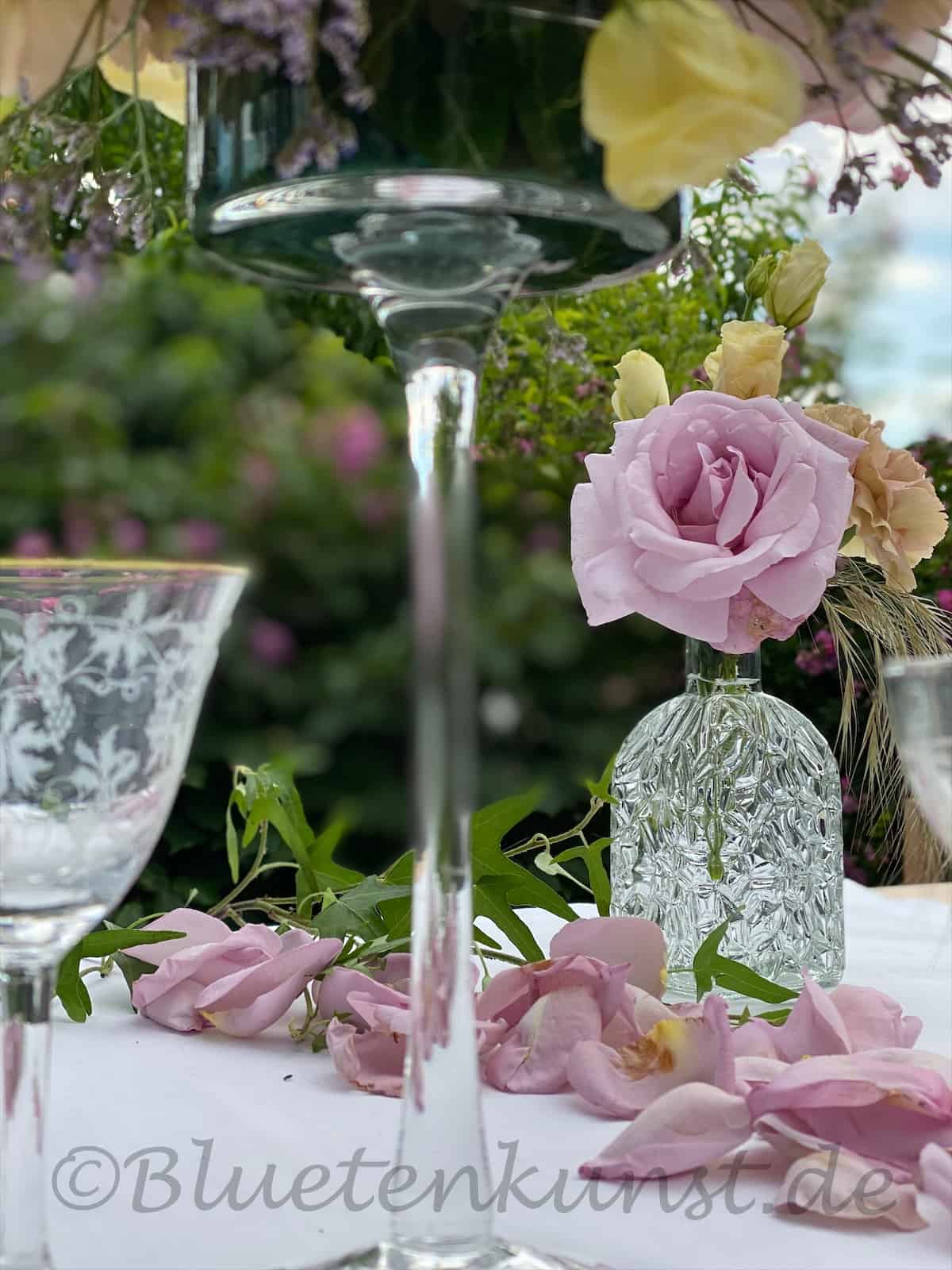 edle Glasgefäße für Tischdekoration Hochzeit
